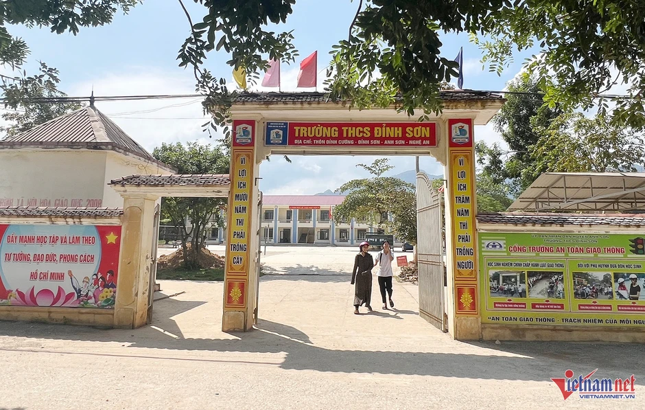 Hiệu trưởng bị khởi tố vì liên quan cá độ bóng đá ở Nghệ An Hiệu trưởng bị khởi tố vì liên quan cá độ bóng đá ở Nghệ An