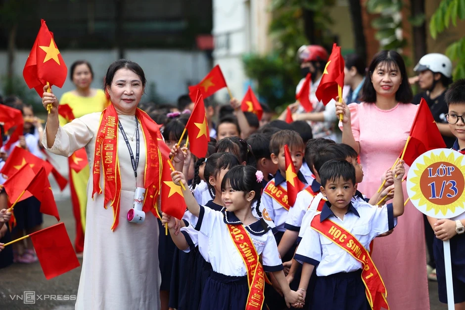 Hiệu trưởng, hiệu phó nghỉ việc được chi trả trước 30/11 Hiệu trưởng, hiệu phó nghỉ việc được chi trả trước 30/11