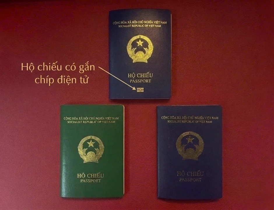 Hộ chiếu gắn chíp khác gì so với hộ chiếu không gắn chíp?