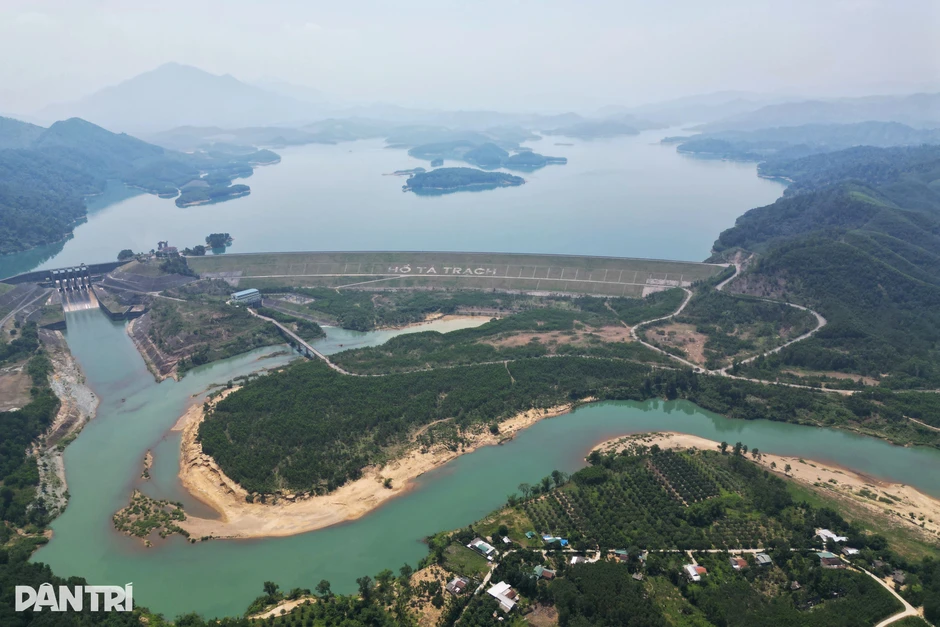 Hồ thủy lợi thuộc top 4 lớn nhất nước được đề xuất nâng cao trình Hồ thủy lợi thuộc top 4 lớn nhất nước được đề xuất nâng cao trình