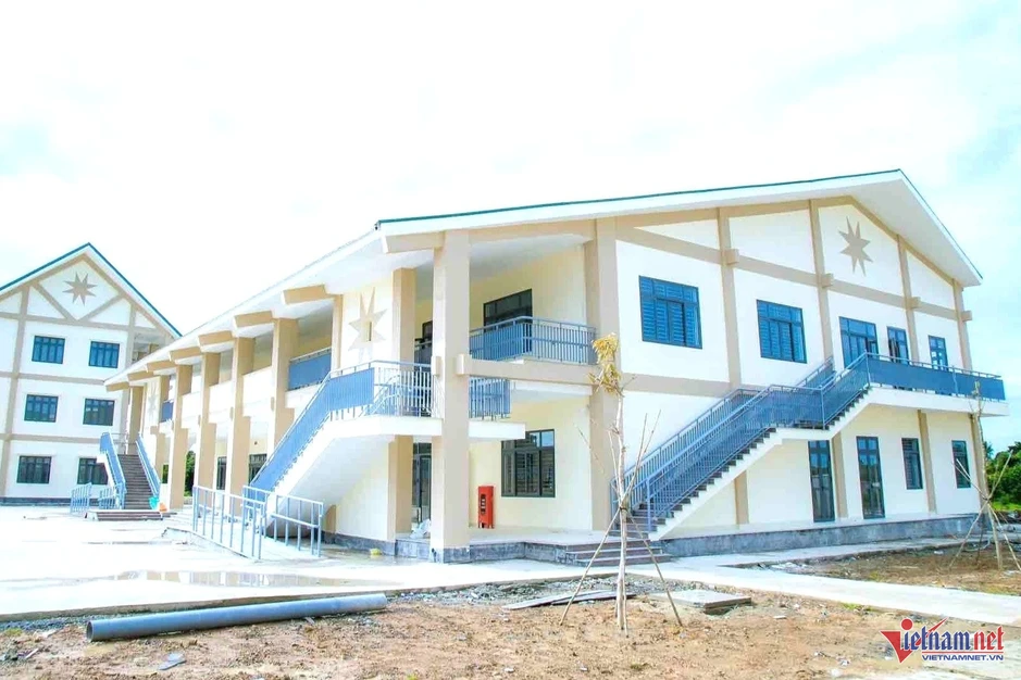 Hoàn thành trường nội trú liên cấp đầu tiên ở biên giới Đắk Lắk Hoàn thành trường nội trú liên cấp đầu tiên ở biên giới Đắk Lắk