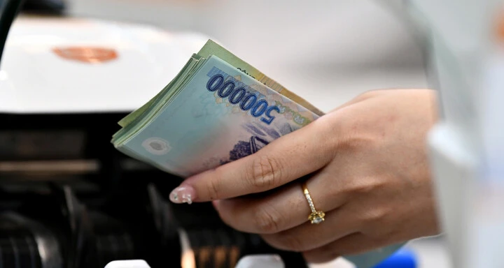 Hoãn xuất cảnh nếu nợ thuế 1 triệu: Cần siết đúng người , đúng lỗi , đúng mức độ Hoãn xuất cảnh nếu nợ thuế 1 triệu: Cần siết đúng người , đúng lỗi , đúng mức độ