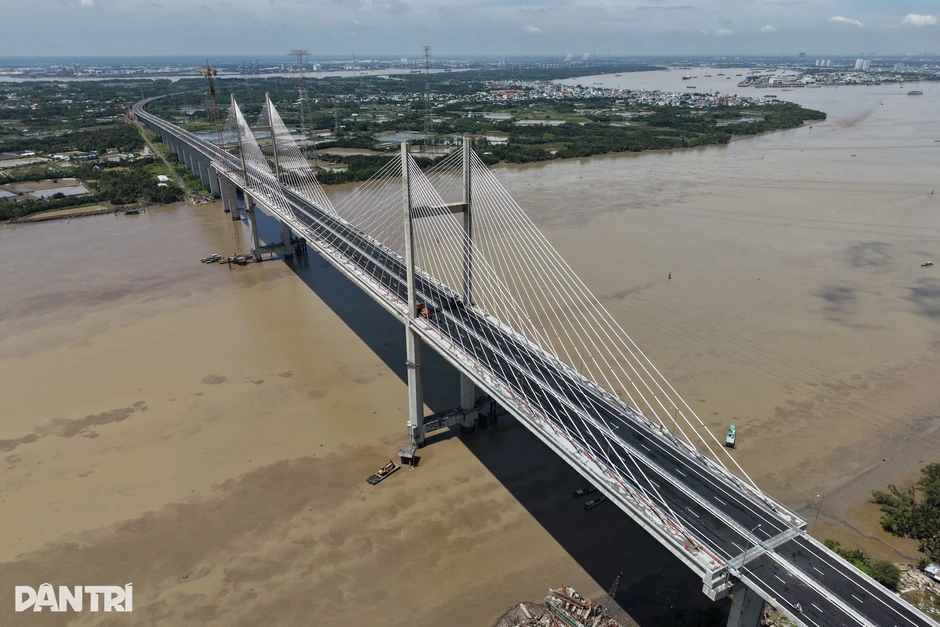 Hội đồng Kiểm tra Nhà nước chấp thuận thông xe cao tốc Bến Lức - Long Thành Hội đồng Kiểm tra Nhà nước chấp thuận thông xe cao tốc Bến Lức - Long Thành