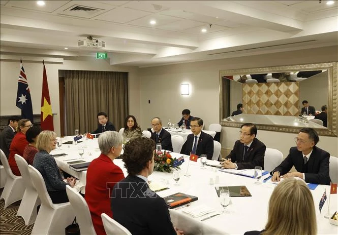 Hội nghị Bộ trưởng Ngoại giao Việt Nam - Australia lần thứ 8 Hội nghị Bộ trưởng Ngoại giao Việt Nam - Australia lần thứ 8