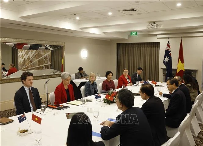 Hội nghị Bộ trưởng Ngoại giao Việt Nam - Australia lần thứ 8 Hội nghị Bộ trưởng Ngoại giao Việt Nam - Australia lần thứ 8