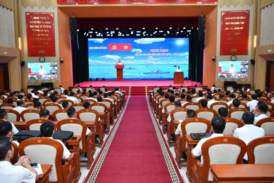 Hội thi báo cáo viên giỏi Quân chủng Hải quân lần thứ XI năm 2026 Hội thi báo cáo viên giỏi Quân chủng Hải quân lần thứ XI năm 2026