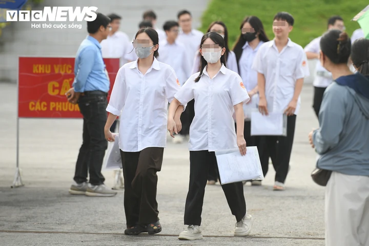 Hôm nay hoàn thành chấm thi lại tại Chuyên Tuyên Quang, ngày mai công bố điểm