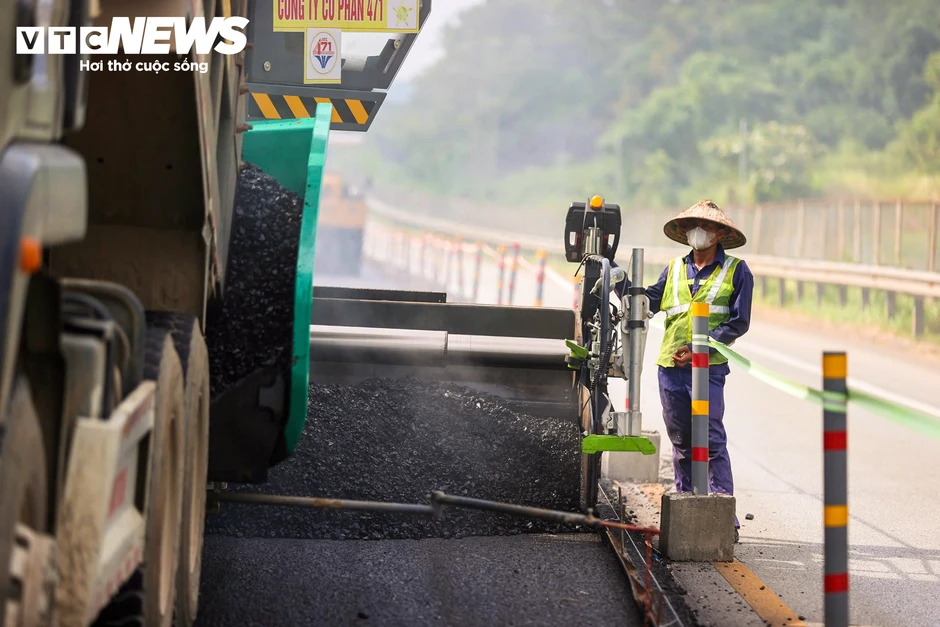 Hơn 120km trên cao tốc Nội Bài - Lào Cai thay đổi ra sao sau một năm mở rộng? Hơn 120km trên cao tốc Nội Bài - Lào Cai thay đổi ra sao sau một năm mở rộng?