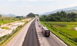 Hơn 120km trên cao tốc Nội Bài - Lào Cai thay đổi ra sao sau một năm mở rộng?