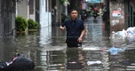 Hơn 5.000 ngôi nhà ở Hà Nội, Ninh Bình vẫn đang bị ngập nước