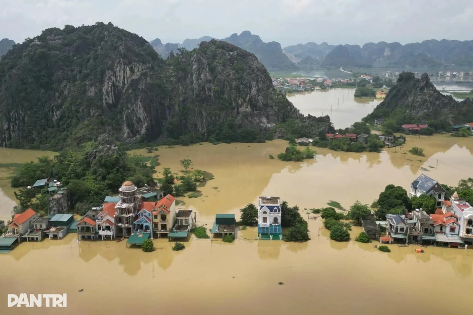 Hơn 5.800 nhà dân ở Ninh Bình ngập trong mưa lũ Hơn 5.800 nhà dân ở Ninh Bình ngập trong mưa lũ