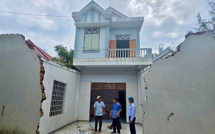 Hơn 7.000 tỉ đồng đầu tư tuyến đường bộ ven biển qua tỉnh Đồng Tháp Hơn 7.000 tỉ đồng đầu tư tuyến đường bộ ven biển qua tỉnh Đồng Tháp