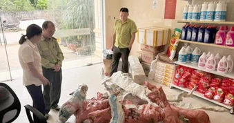 Hơn 81kg phôi muội hồng chuẩn bị được gửi qua đường bưu điện