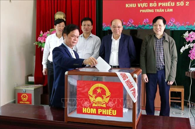 Hưng Yên vận hành trơn tru quy trình bỏ phiếu bầu cử