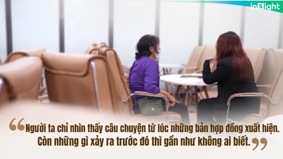 Kẻ bán hàng lạ mặt nhận làm con nuôi rồi từng bước khiến cụ bà mất 20 tỷ đồng Kẻ bán hàng lạ mặt nhận làm con nuôi rồi từng bước khiến cụ bà mất 20 tỷ đồng