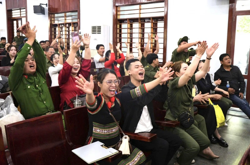 Kế hoạch và thể lệ tổ chức Hội thi Lực lượng tham gia bảo vệ ANTT ở cơ sở giỏi toàn quốc lần thứ I Kế hoạch và thể lệ tổ chức Hội thi Lực lượng tham gia bảo vệ ANTT ở cơ sở giỏi toàn quốc lần thứ I