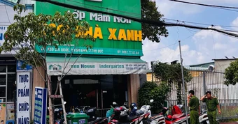 Kết quả xác minh vụ bé mầm non nằm trước cửa nhà vệ sinh tại TPHCM
