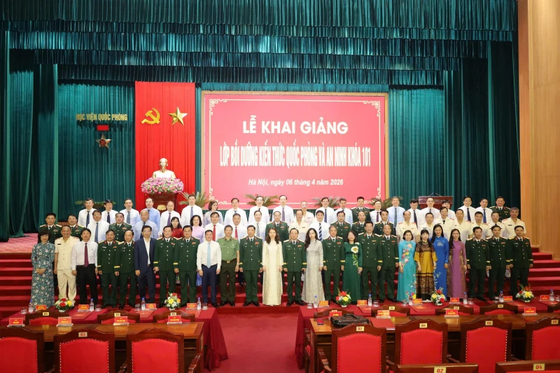 Khai giảng lớp bồi dưỡng kiến thức quốc phòng an ninh khóa 101 Khai giảng lớp bồi dưỡng kiến thức quốc phòng an ninh khóa 101