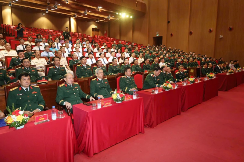 Khai giảng lớp bồi dưỡng kiến thức quốc phòng an ninh khóa 101 Khai giảng lớp bồi dưỡng kiến thức quốc phòng an ninh khóa 101