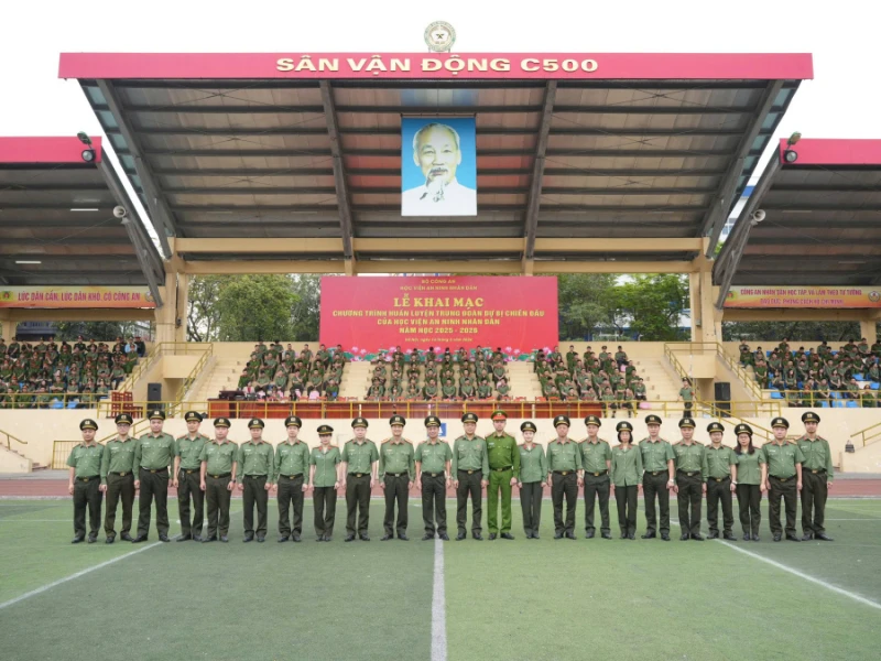 Khai mạc chương trình huấn luyện Trung đoàn dự bị chiến đấu Khai mạc chương trình huấn luyện Trung đoàn dự bị chiến đấu
