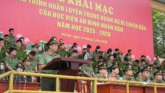 Khai mạc chương trình huấn luyện Trung đoàn dự bị chiến đấu