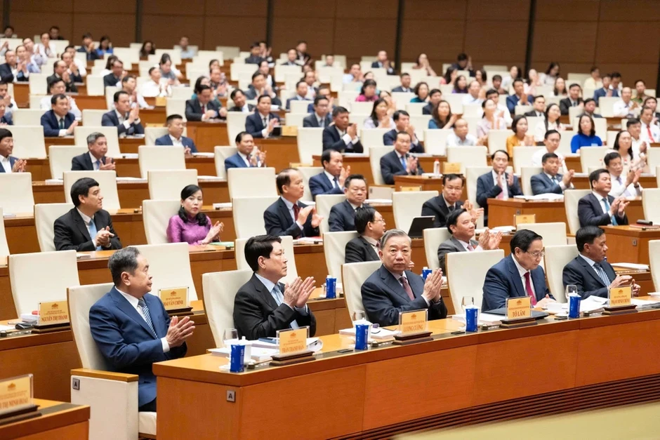Khai mạc kỳ họp thứ nhất Quốc hội khóa XVI: 'Thể chế bền vững, đất nước sẽ hùng cường' Khai mạc kỳ họp thứ nhất Quốc hội khóa XVI: 'Thể chế bền vững, đất nước sẽ hùng cường'