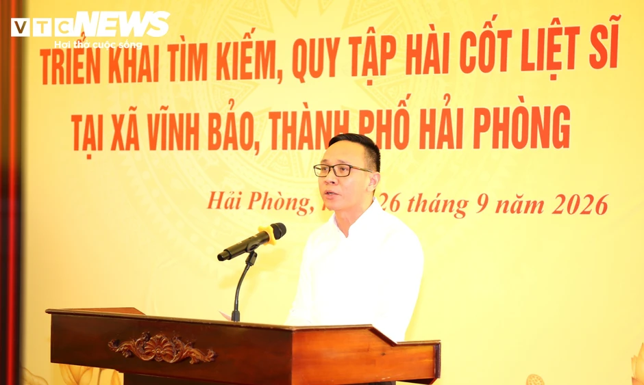 Khai quật mộ chôn tập thể, tìm hài cốt 8 liệt sĩ bị sát hại năm 1951 Khai quật mộ chôn tập thể, tìm hài cốt 8 liệt sĩ bị sát hại năm 1951