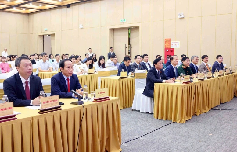 Khai trương Cơ sở dữ liệu quốc gia về pháp luật phiên bản mới Khai trương Cơ sở dữ liệu quốc gia về pháp luật phiên bản mới