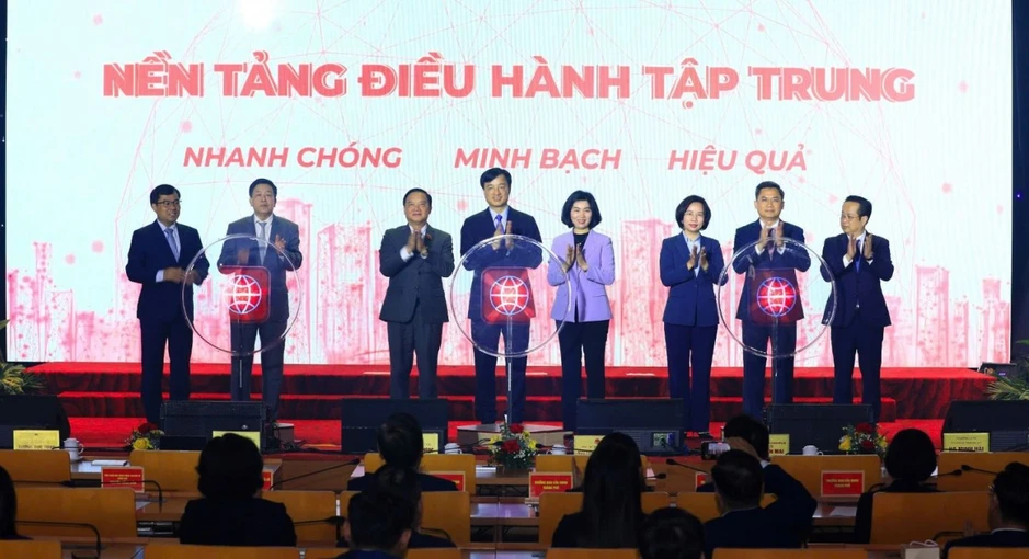 Khai trương Nền tảng Điều hành tập trung của Đoàn Đại biểu Quốc hội và Hội đồng Nhân dân 2 cấp TP. Hà Nội Khai trương Nền tảng Điều hành tập trung của Đoàn Đại biểu Quốc hội và Hội đồng Nhân dân 2 cấp TP. Hà Nội