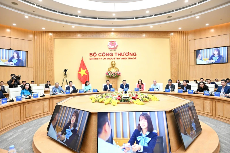 Khai trương nền tảng số về phát triển thị trường nước ngoài Khai trương nền tảng số về phát triển thị trường nước ngoài