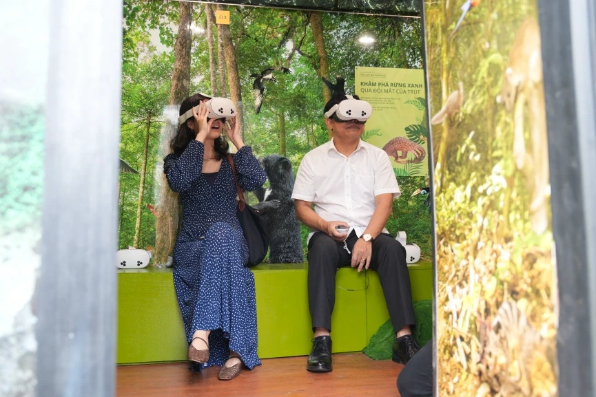 Khai trương Trung tâm Thiên nhiên lưu động đầu tiên tại Việt Nam Khai trương Trung tâm Thiên nhiên lưu động đầu tiên tại Việt Nam
