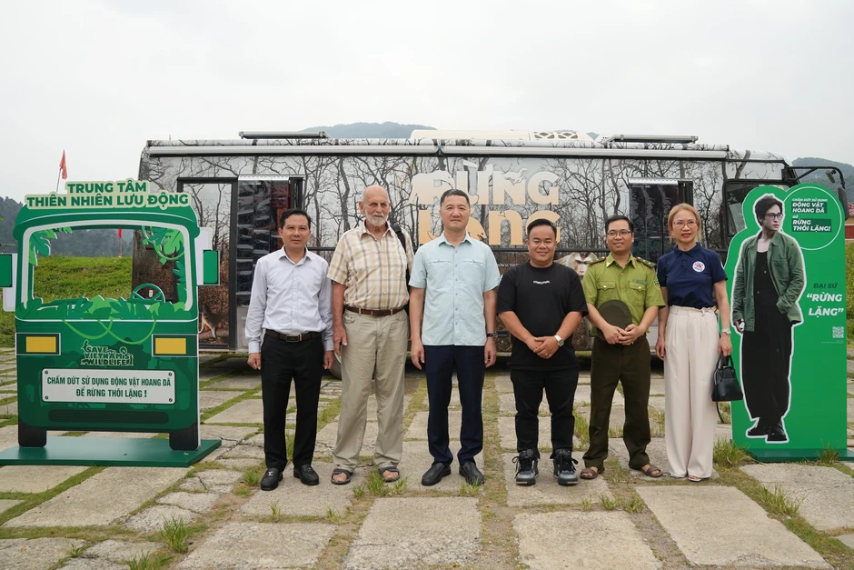 Khai trương Trung tâm Thiên nhiên lưu động đầu tiên tại Việt Nam Khai trương Trung tâm Thiên nhiên lưu động đầu tiên tại Việt Nam