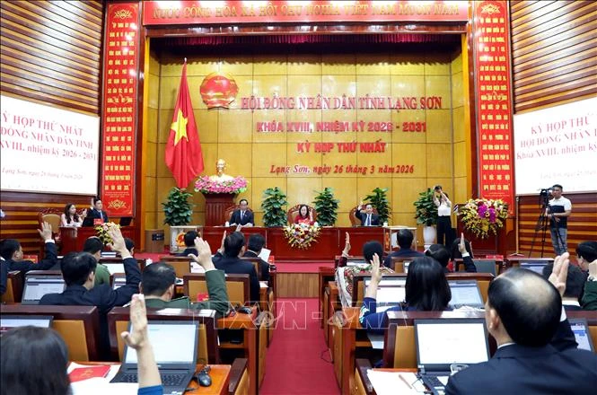 Khẳng định vai trò trung tâm của cơ quan dân cử địa phương Khẳng định vai trò trung tâm của cơ quan dân cử địa phương
