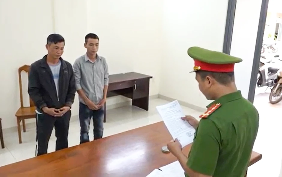 Khánh Hòa: Khởi tố 2 đối tượng sản xuất phân bón giả Khánh Hòa: Khởi tố 2 đối tượng sản xuất phân bón giả