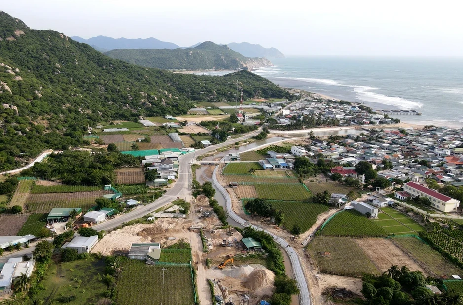 Khánh Hòa nêu nhiều kiến nghị sớm gỡ vướng cho hai dự án điện hạt nhân Khánh Hòa nêu nhiều kiến nghị sớm gỡ vướng cho hai dự án điện hạt nhân