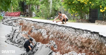 Khảo sát địa chất tìm nguyên nhân đường nhựa nứt toác sau tiếng động lớn