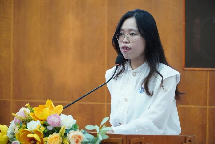 Khép lại hành trình gắn bó, người hoạt động không chuyên trách nói lời tự hào Khép lại hành trình gắn bó, người hoạt động không chuyên trách nói lời tự hào