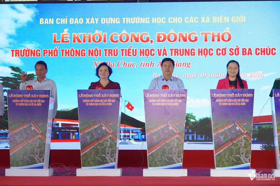 Khởi công đồng loạt các trường nội trú liên cấp vùng biên giai đoạn 2 Khởi công đồng loạt các trường nội trú liên cấp vùng biên giai đoạn 2
