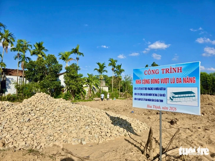 Khởi công nhà tránh lũ cộng đồng đầu tiên tại 'rốn lũ' Hòa Thịnh Khởi công nhà tránh lũ cộng đồng đầu tiên tại 'rốn lũ' Hòa Thịnh