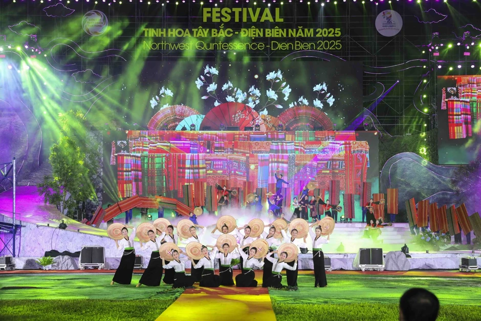 Khơi thông nguồn lực để phát triển văn hóa toàn diện Khơi thông nguồn lực để phát triển văn hóa toàn diện