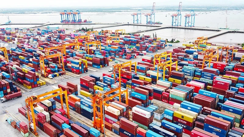 Khơi thông nguồn lực để tăng trưởng 2 con số Khơi thông nguồn lực để tăng trưởng 2 con số