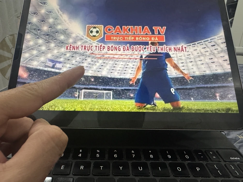 Khởi tố 23 người trong đường dây cá cược ‘Cà Khịa TV’, ‘Ra khơi TV’… Khởi tố 23 người trong đường dây cá cược ‘Cà Khịa TV’, ‘Ra khơi TV’…
