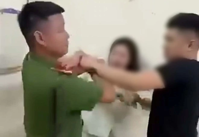 Khởi tố người phụ nữ chống đối, hành hung chiến sĩ công an ở Thái Nguyên