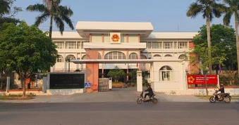 'Không phải đưa ngược cán bộ làm việc ở bắc Quảng Trị vào lại nam Quảng Trị'