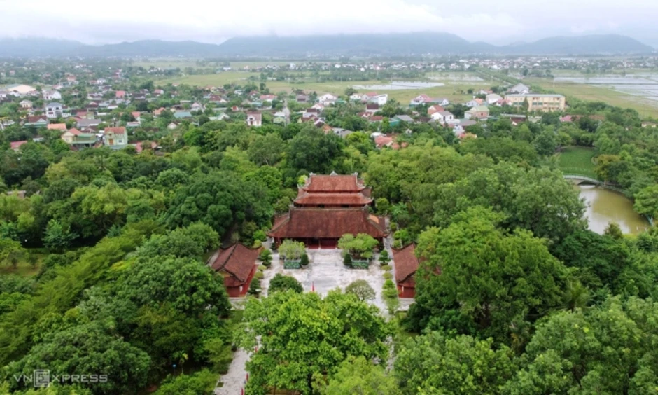 Khu di tích Kim Liên nhận Huân chương Lao động hạng nhất Khu di tích Kim Liên nhận Huân chương Lao động hạng nhất