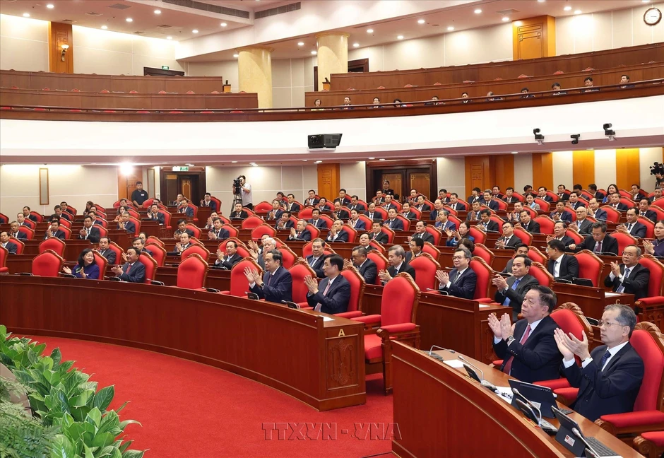Khuyến khích đảng viên làm giàu phải giải được bài toán kiểm soát quyền lực Khuyến khích đảng viên làm giàu phải giải được bài toán kiểm soát quyền lực