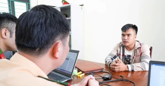 Kịch tính clip cảnh sát truy bắt tài xế ô tô bỏ chạy 130km, lời khai hé mở lý do