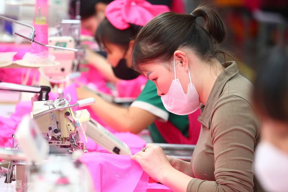 Kiến nghị giảm tuần làm việc của lao động doanh nghiệp xuống 40-44 giờ - Báo TinVina Kiến nghị giảm tuần làm việc của lao động doanh nghiệp xuống 40-44 giờ - Báo TinVina