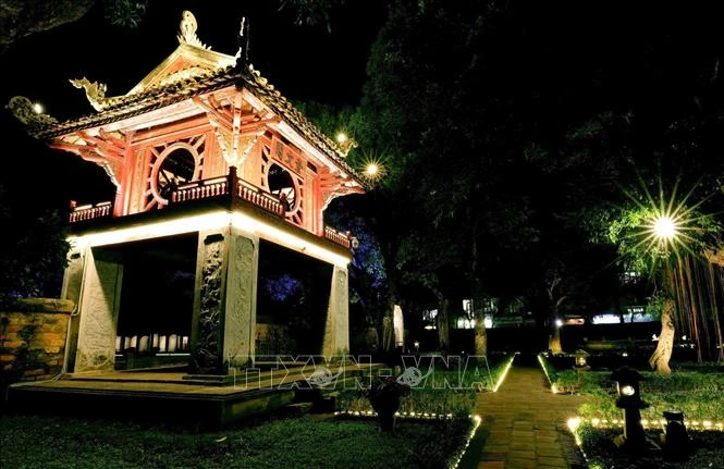 Kinh tế đêm thúc đẩy công nghiệp văn hóa Thủ đô phát triển Kinh tế đêm thúc đẩy công nghiệp văn hóa Thủ đô phát triển