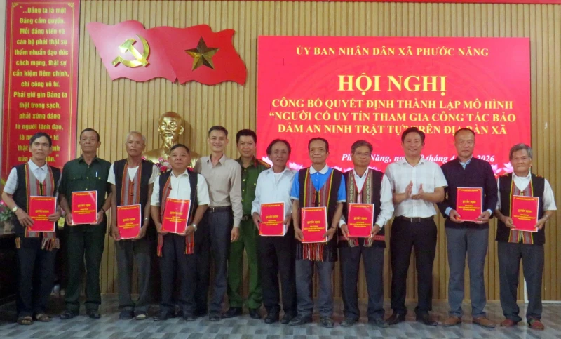 Kỳ 2: Những “kiến trúc sư” của… bình yên Kỳ 2: Những “kiến trúc sư” của… bình yên